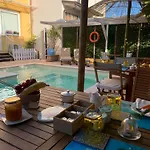 L'oasi Di Franco Bed & Breakfast 3*