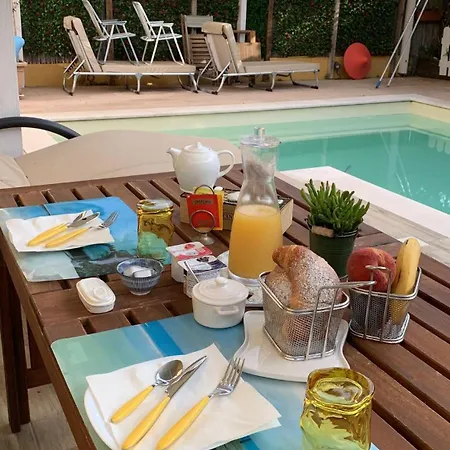 L'oasi Di Franco Couette-café Villa San Pietro